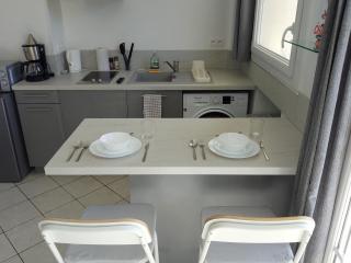 Downtown Apartment - 4