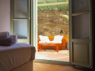 Ochre Dream, Beach front & Sunset villa Naousa - 2