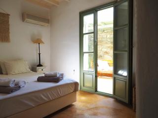 Ochre Dream, Beach front & Sunset villa Naousa - 1