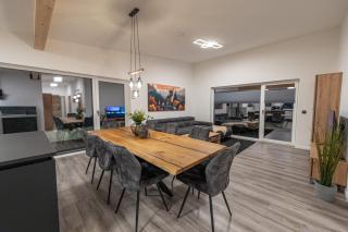 BPS Apartment #7 Luxury Penthouse - NEU - Deluxe - Modern - 8