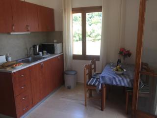 summer apartment - Almirida - 6