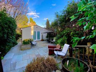 The Garden House - 0