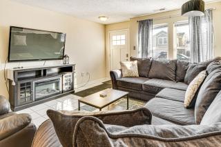 5 Mi to Eagle Creek Park Home with Fenced Yard! - Indianápolis - 7