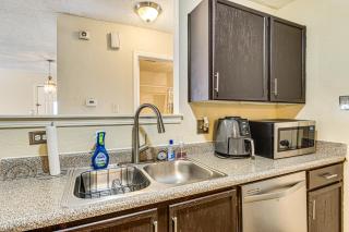 5 Mi to Eagle Creek Park Home with Fenced Yard! - Indianápolis - 2