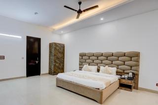 Hotel The Royal Heritage and Banquet - Noida - 5