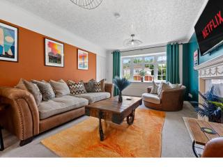 Contractors, Sleeps 8, 5 Bed, Driveway, Wi-Fi - Birmingham - 4