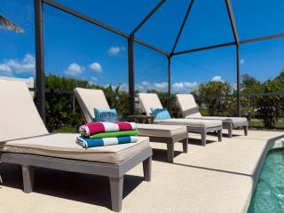 Blueridge Bungalow - North Port - 2