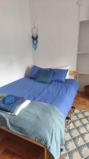 Blue&YellowHouse - 8