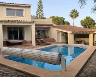 Villa pareada con piscina privada - Altea la Vieja - 0