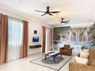 NASUHA HOMESTAY 1 TEMERLOH Semi-D House, 2 Bedroom, 3 Bathroom, 3 Unit Aircond, Free Wifi and Netflix, Near Hospital with Private Pool - 2