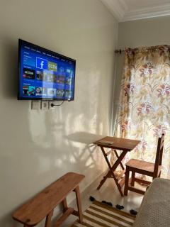 Chambre Bohème balcon& wifi, - Dakar - 7