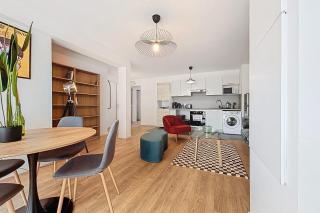 Modern & spacious apartment with rooftop - 7