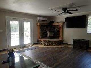 5EZ Ranch Barn-Get away from it all, easy access - Dunlap - 7