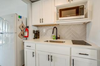 Walk to Beach North Wildwood Condo with Pool Access - North Wildwood - 3