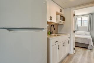 Walk to Beach North Wildwood Condo with Pool Access - North Wildwood - 2