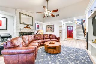Spacious Family Home with Fenced Yard in DFW Area - Flower Mound - 7