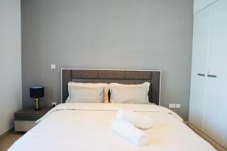 Nivis Find Spacious 3BHK Near Metro and Burj Khalifa - 6