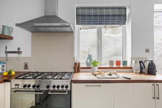 Hillside Cottage - 8
