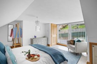 Hillside Cottage - 7