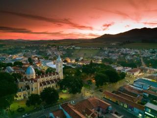 Chalé Vila do Lago 2 - 5min do Centro de Joa - 7