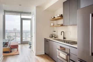 2 Condos w DT Austin Views High Rise w Rooftop Pool Gym Luxe Amenities - Austin - 5