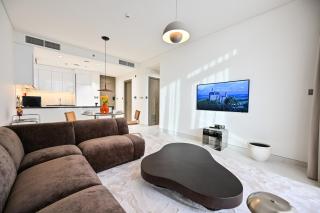 Stunning 1 Bdr Luxury District one - 0