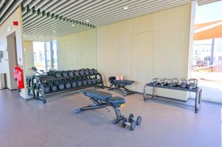 Stunning 1 Bdr Luxury District one - 4