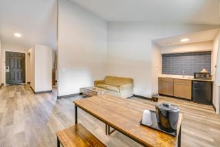 1 Mi to Riverfront Sleek Port Huron Studio - 3