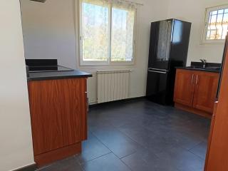 Appartement T4 à l'étage d'une villa avec piscine et jardin - Grasse - 9