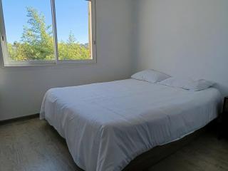 Appartement T4 à l'étage d'une villa avec piscine et jardin - Grasse - 2