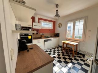 MAISON CENTRE VILLE 3 CHAMBRES 6 ou 8 PERS PROCHE PLAGE ET JARDIN CLOS - Perros-Guirec - 2