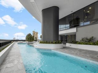 Queens Wharf River and Skyline Prime CBD Spot - Brisbane - 6