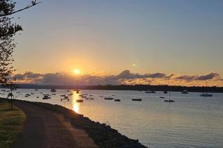 Relaxing Getaway Near the Bay Stylish n Spacious - 6