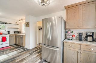 Walk to Beaches Waterfront Home in Port Orchard! - 4