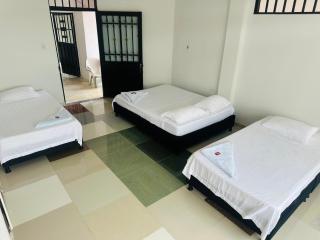 Hostal Victoria House - Villavieja - 3