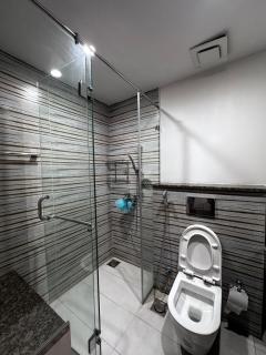 Goldcrest 2-Bedroom Apartment DHA Lahore - Lahore - 6