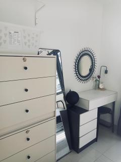 1Bedroom with Balcony Facing City view in Mall of Asia - Manila - 7