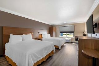 Best Western Plus Newport Mesa Inn - Costa Mesa - 4