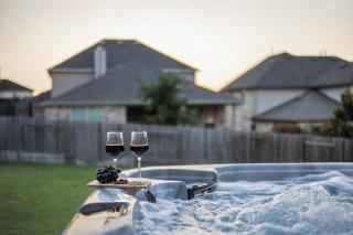 Modern Round Rock Getaway with Private Hot Tub - Round Rock - 7