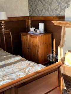 Lundy Suite Bed and Breakfast - 2