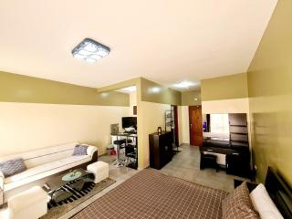 Charmant F1 avec Balcon - Wi-Fi & TV Connectée à Dakar - 8