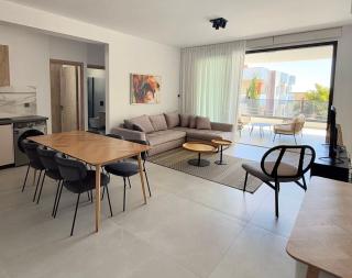 201 Lux Suite Tower206 - - 3