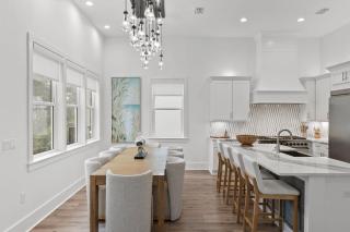 Luxe 30A Home w Pool Outdoor Dining Golf Cart Minutes to Beach - 8