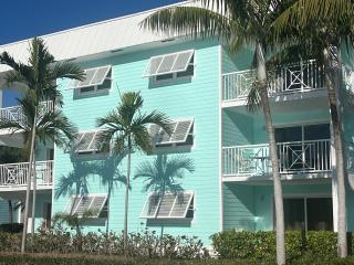 Dolphin Cove - Freeport - 6