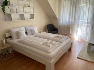 Petra Apartman - 0