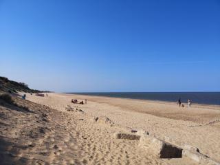 Homely 6 Berth Caravan At Belle Aire Holiday Park Ref 00044Ba - Hemsby - 2