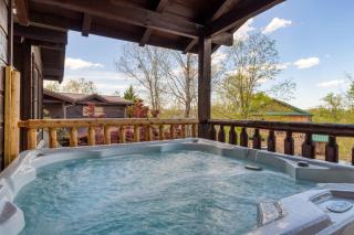 Alpine Mountain Lodge by AvantStay Sleeps 19 Luxury Cabin Game Room, Hot Tub Dollywood - 9