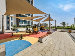 Stylish Azizi 1 Bedroom - 7