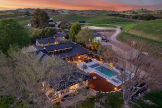 Wine Country Estate w Pool Hot Tub The Residence at Truss Wines by AvantStay - Paso Robles - 9