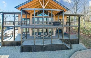 Luxury Log Cabin with lake view - Black Mountain - 9
